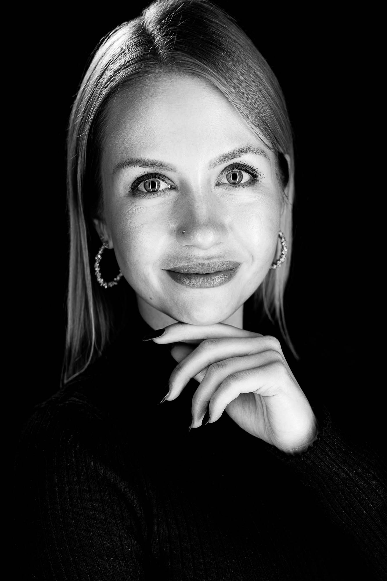 Export x3 Headshot  06655 Dez 01 2019 Bearbeitet Headshots 2019  Miro Nicole Nadine